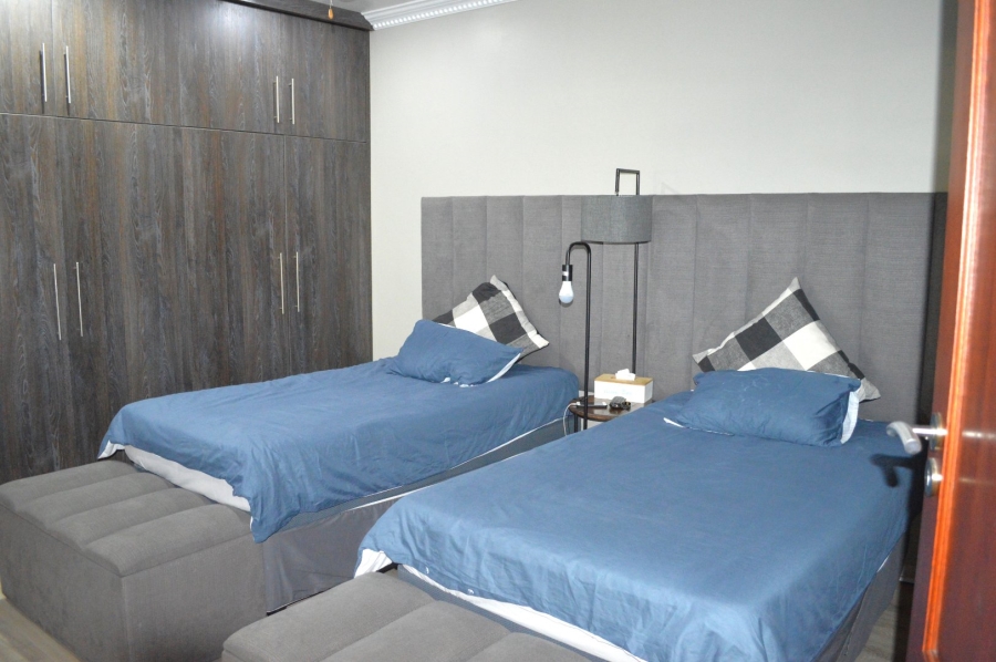 4 Bedroom Property for Sale in Flamwood North West